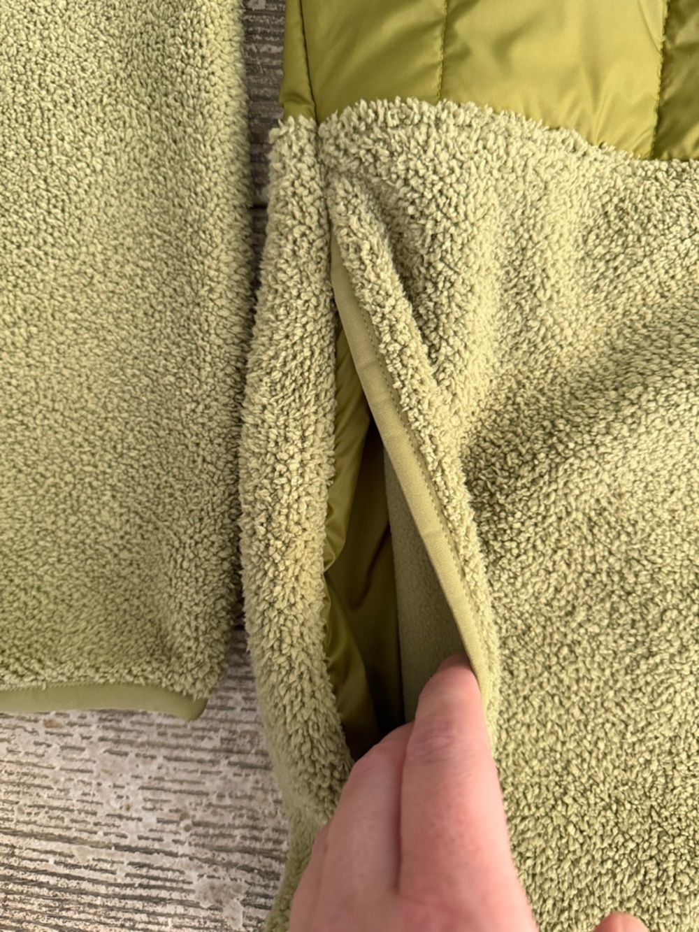 NWT Cotopaxi Trico Hybrid Hooded Jacket in color Seed (greens) - Picture 6 of 9